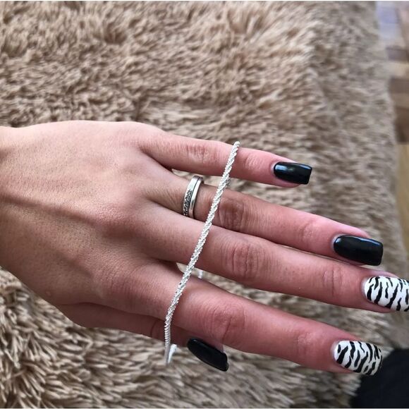 Silver Single Strand Choker Twist Chain Necklace - Picture 6 of 14